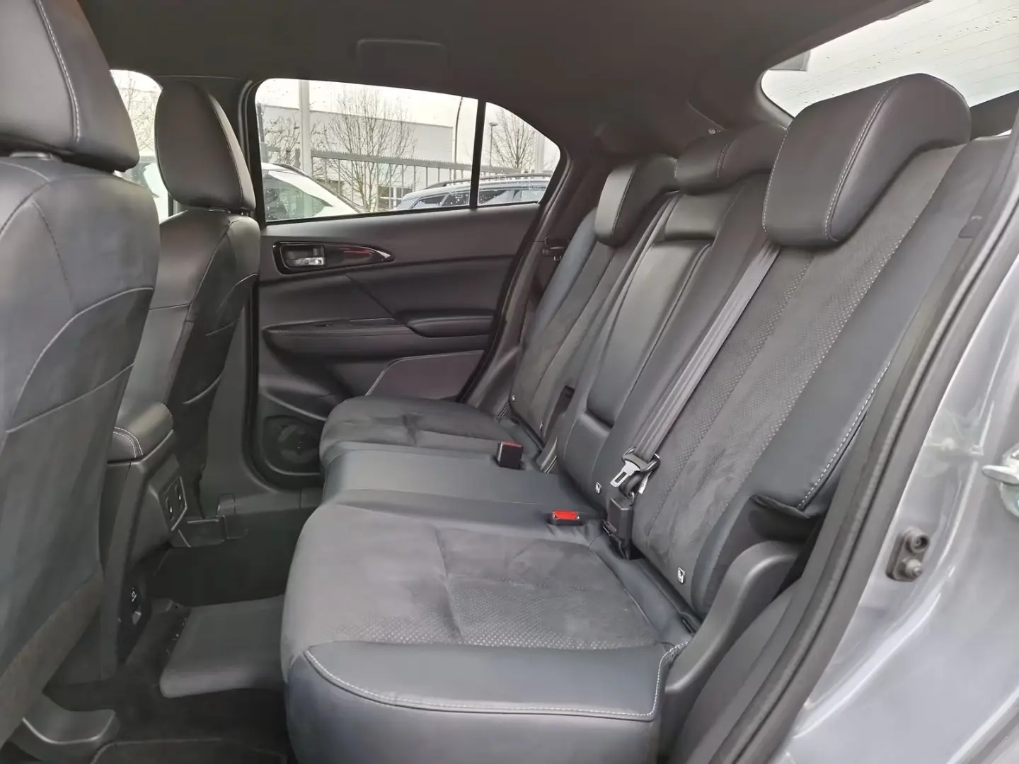Mitsubishi Eclipse Cross Plug-In Hybrid – fotka 13