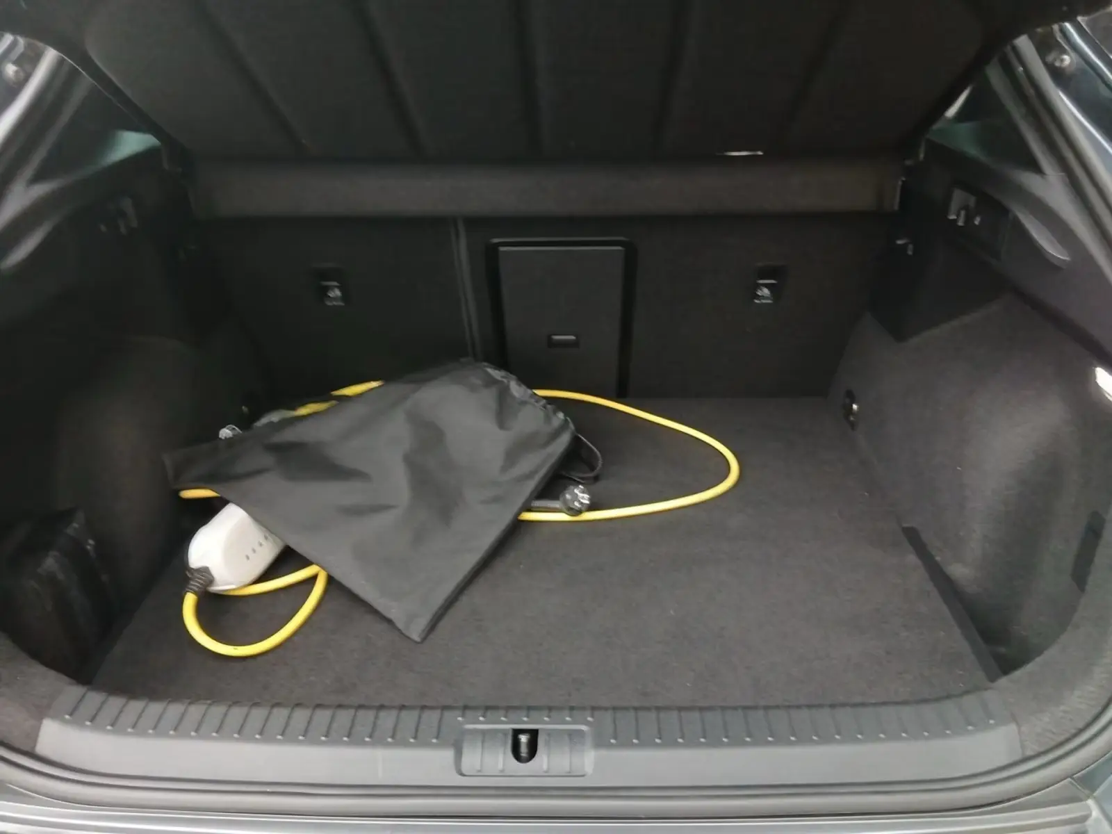 Cupra Formentor 1.4 e-Hybrid DSG *PANO*360 – fotka 17