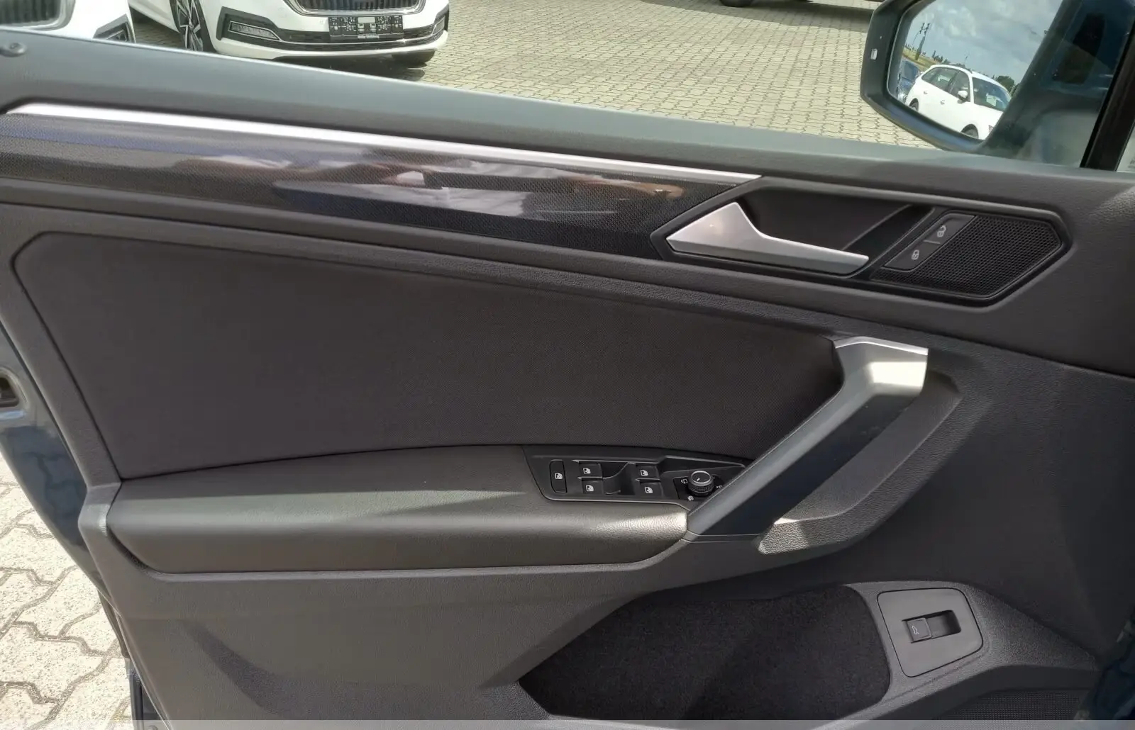 Volkswagen Tiguan 1.5 TSI DSG Elegance MatrixLED – fotka 13