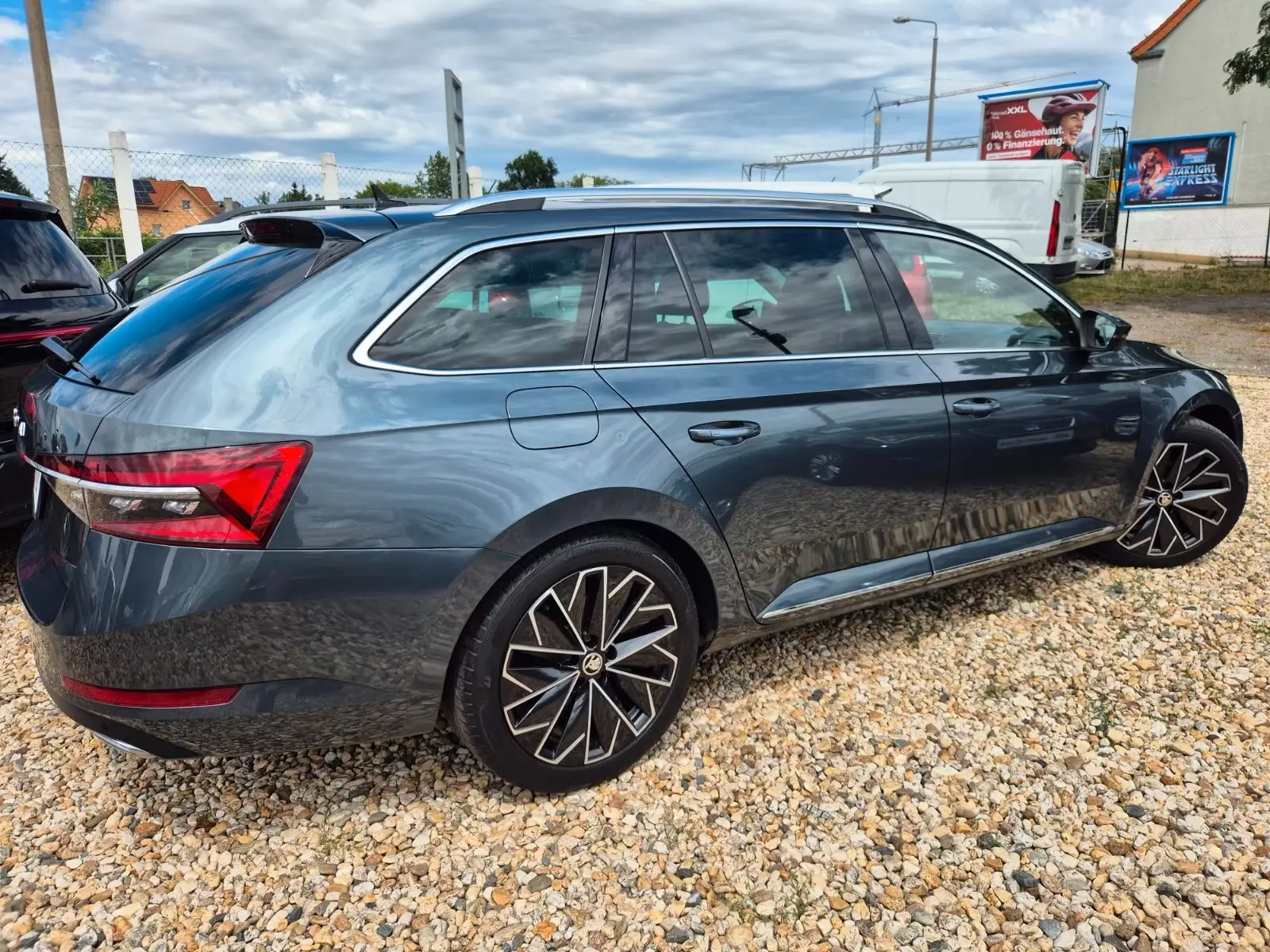 Skoda Superb Combi L&K 2,0 TDI 147KW – fotka 8