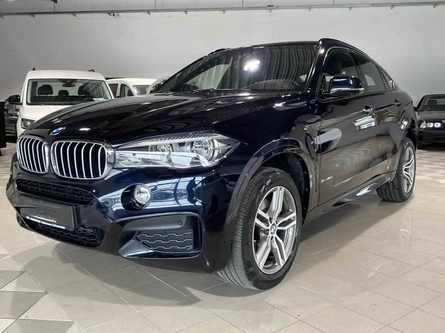 BMW X6 xDRIVE 40D M-SPORT – fotka 2