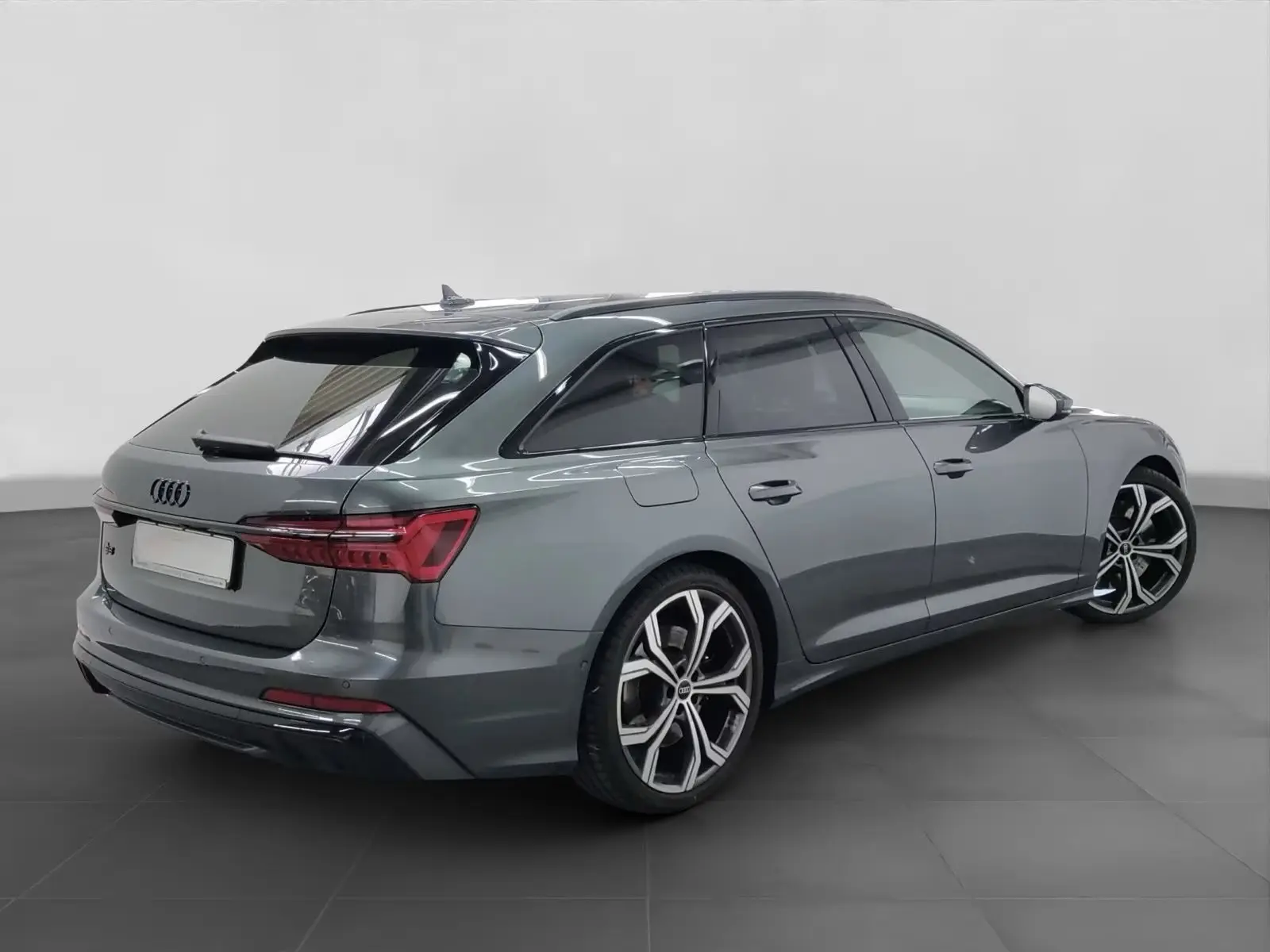 Audi S6 Avant Quattro B&O – fotka 2