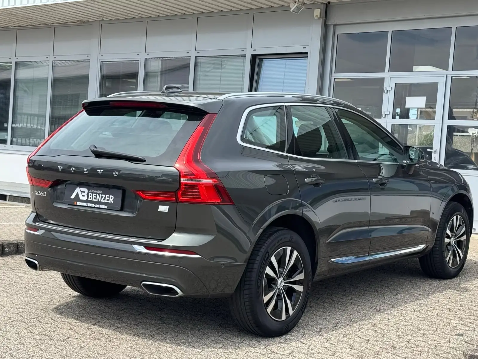 Volvo XC60 Inscription Recharge AWD – fotka 4