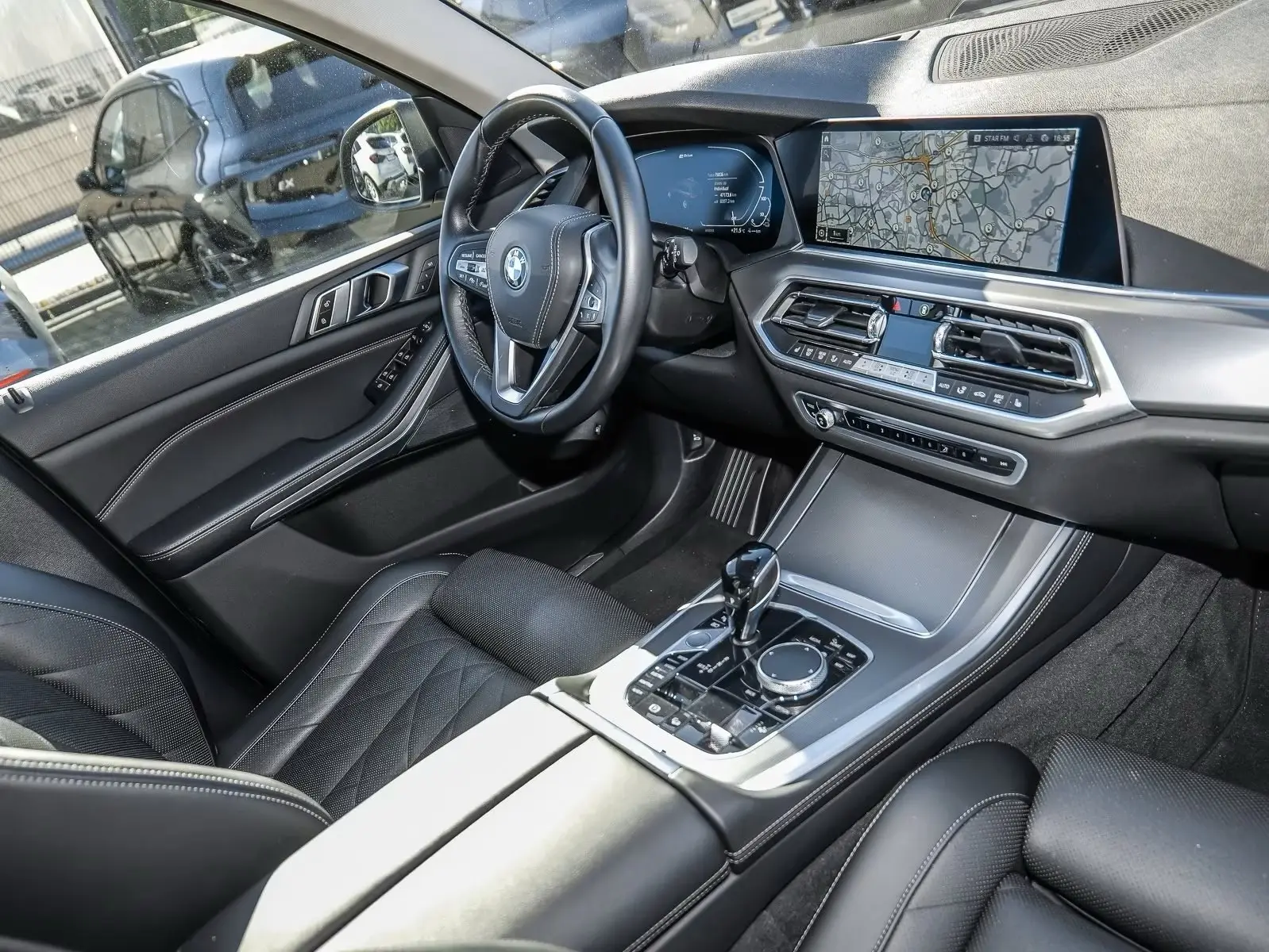 BMW X5 xDrive45e – fotka 6