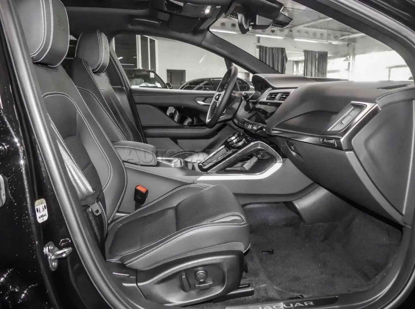 Jaguar I-Pace R-Dynamic SE EV400 – fotka 5