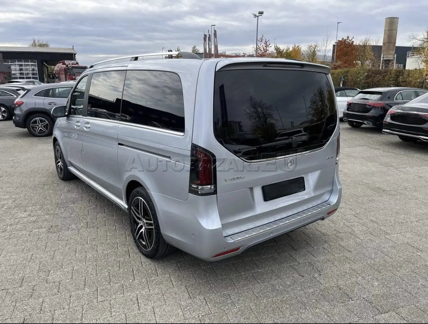Mercedes-Benz V trieda V300 Avantgarde Long 4x4 – fotka 9