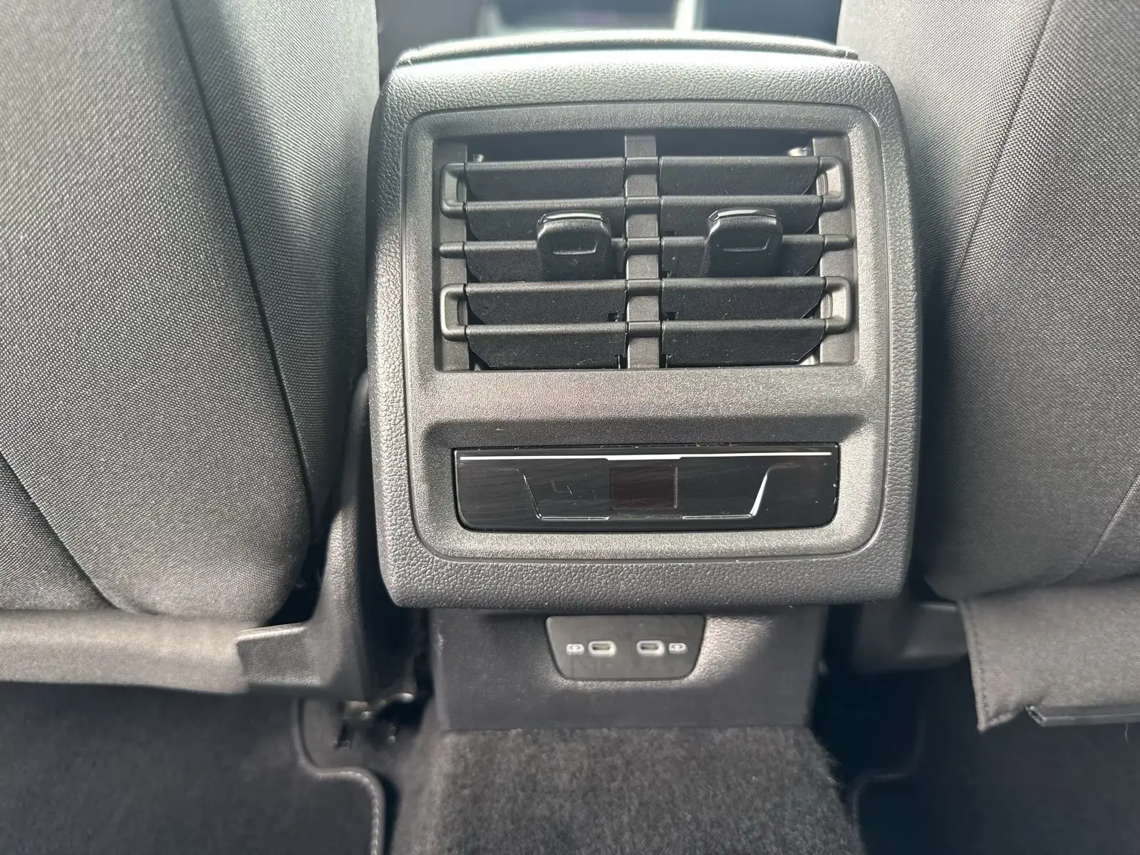 Volkswagen Golf Style 4Motion DSG Matrix – fotka 18