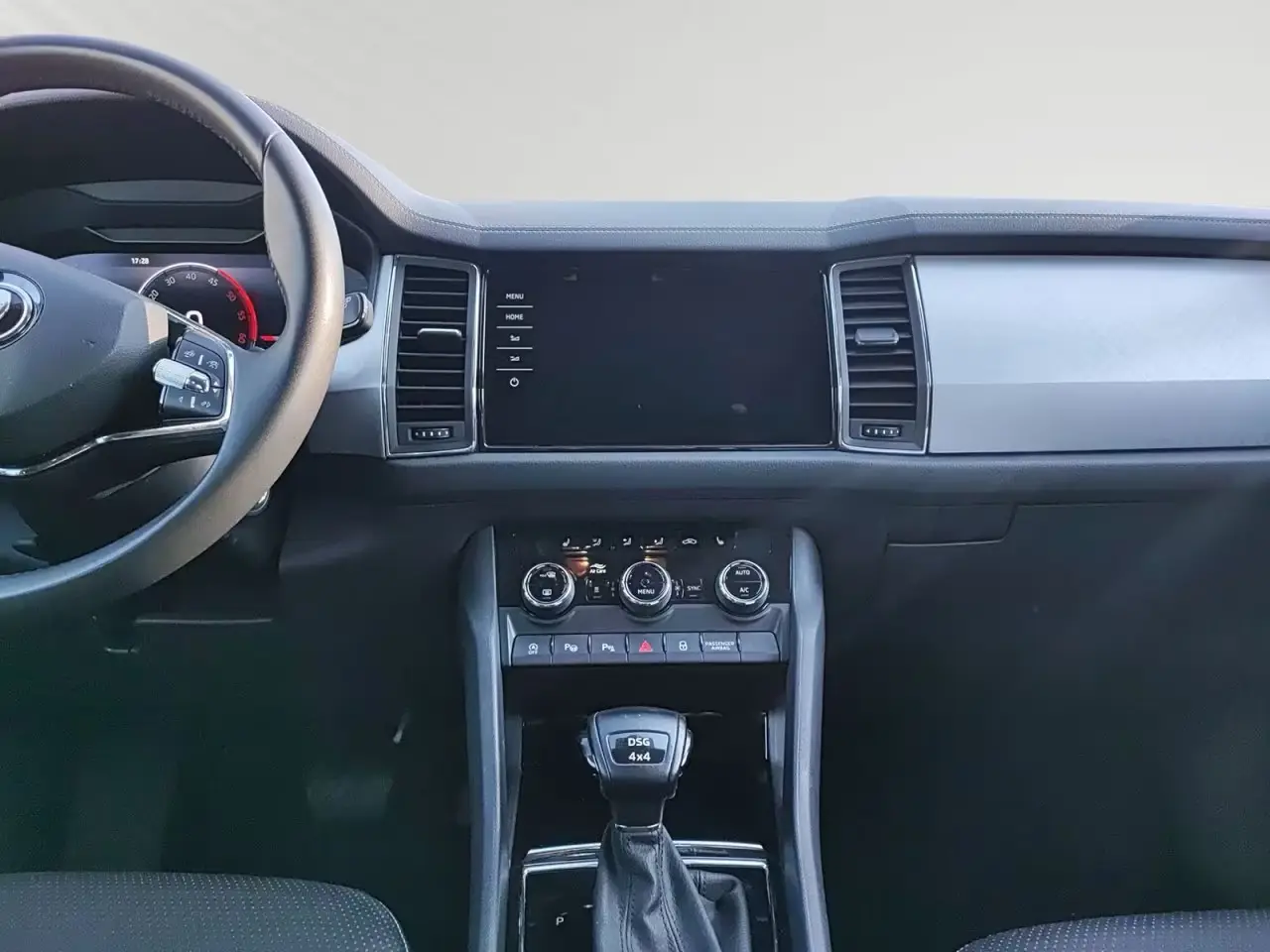 Skoda Kodiaq 2.0 TDI Tour 4x4 – fotka 8