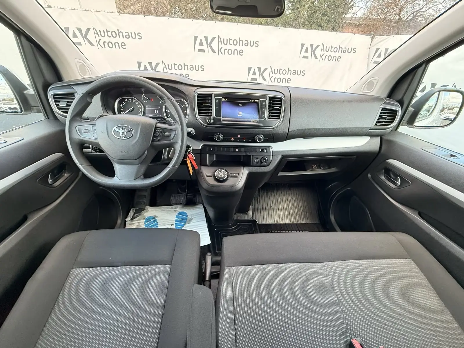 Toyota Proace Verso 2.0 D-4D L2 9Miest LONG – fotka 11