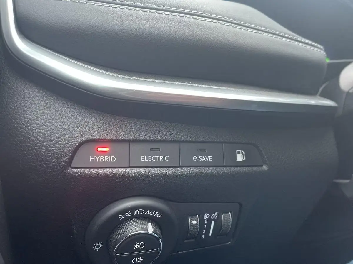 Jeep Compass S PHEV 1,4 – fotka 15