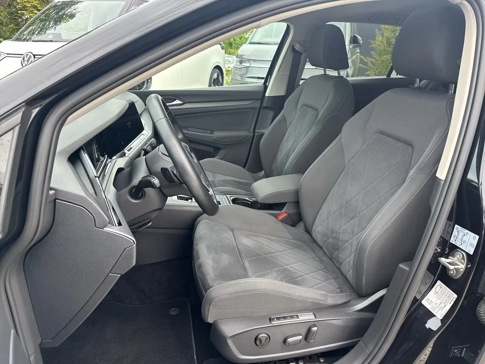 Volkswagen Golf Style 4Motion DSG Matrix – fotka 11