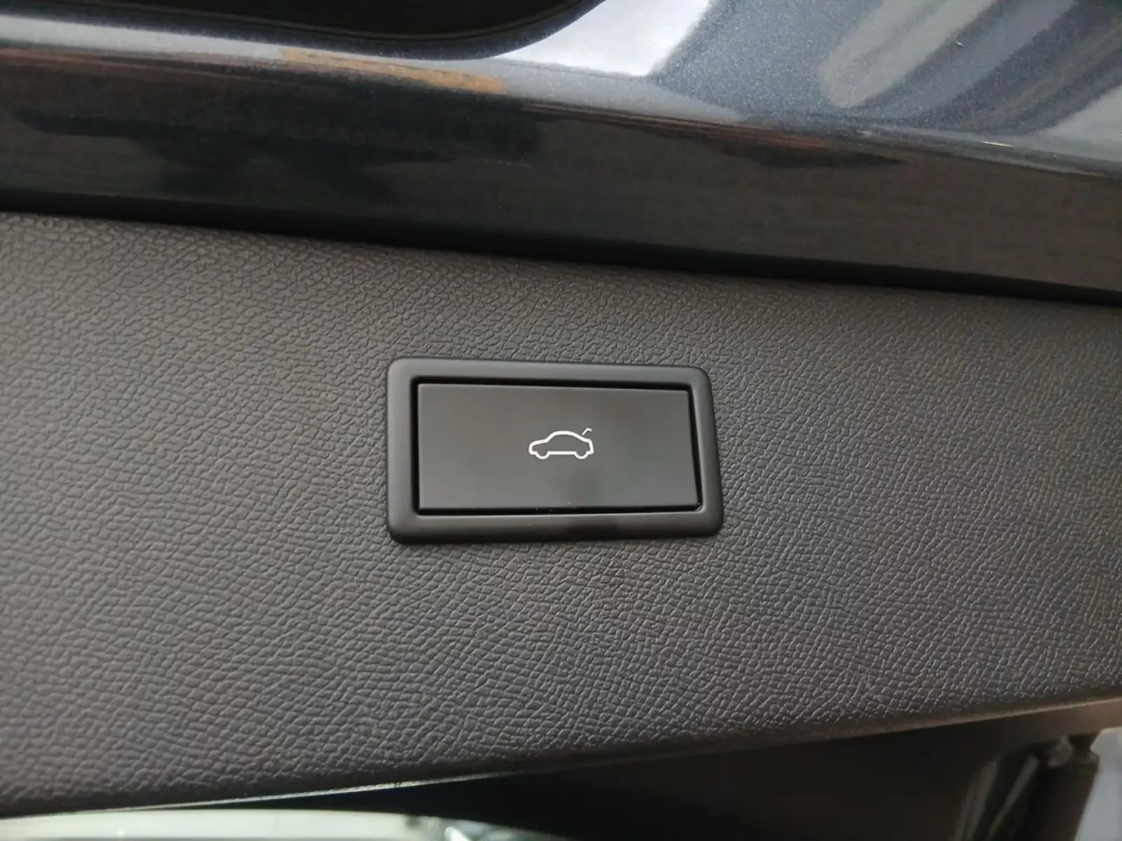 Cupra Formentor 1.4 e-Hybrid DSG *PANO*360 – fotka 16