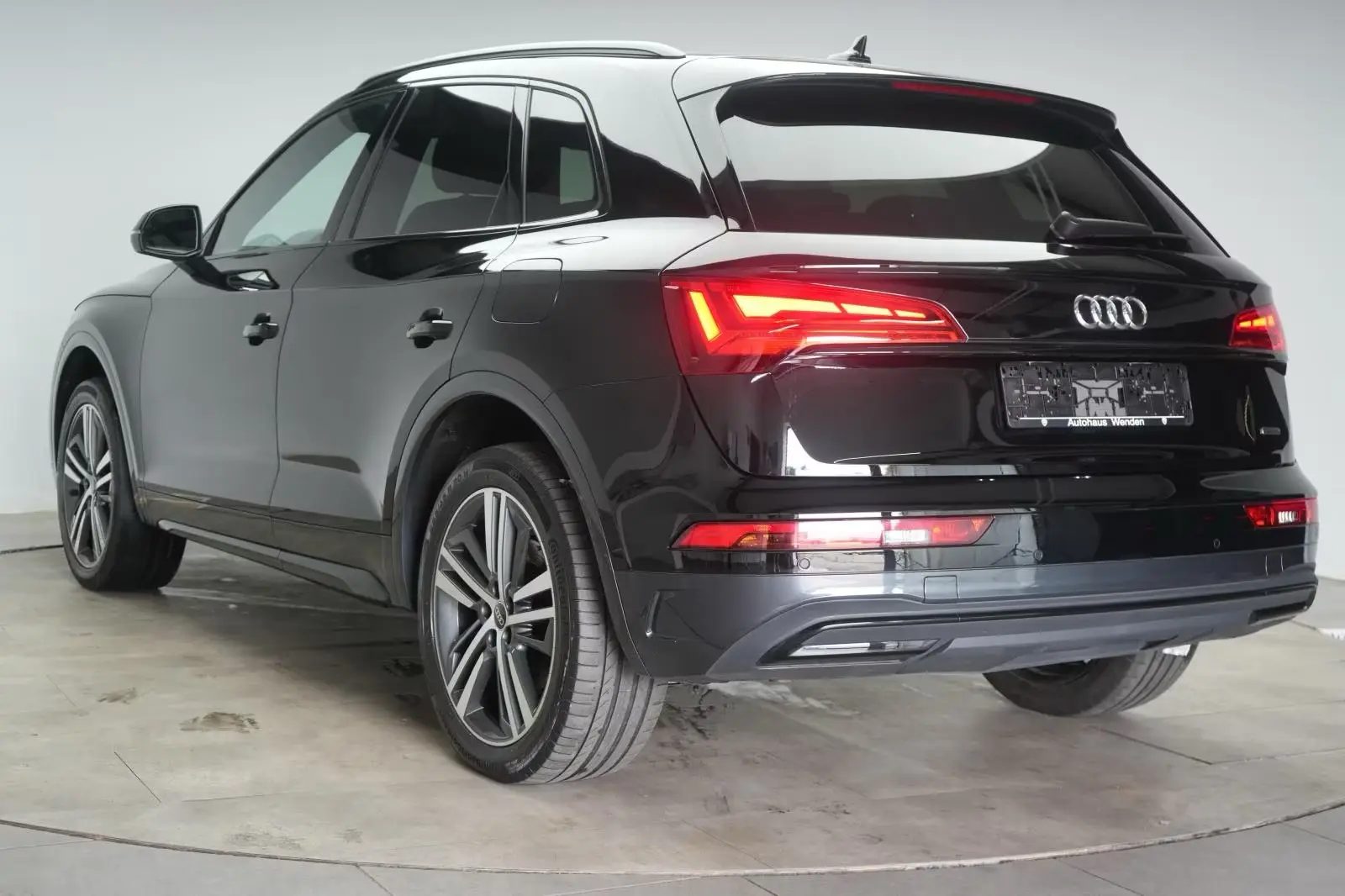 Audi Q5 50 TFSIe quattro S tronic advanced – fotka 6