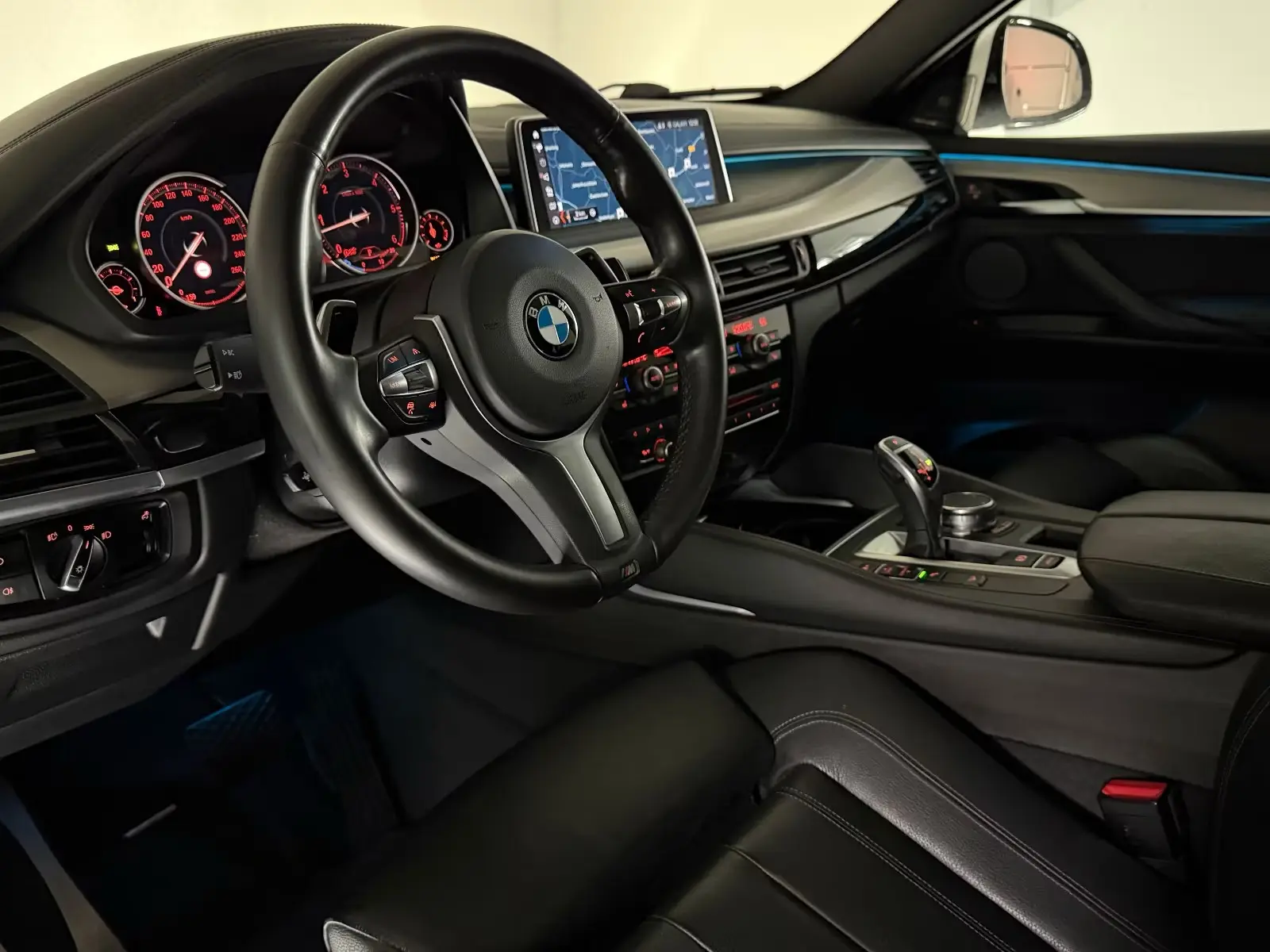 BMW X6 xDrive 30 d M SPORT – fotka 8