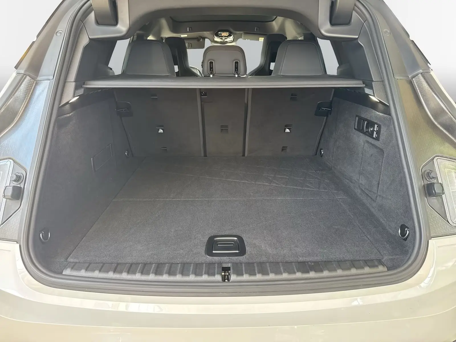 BMW iX xDrive40 Sportpaket – fotka 15