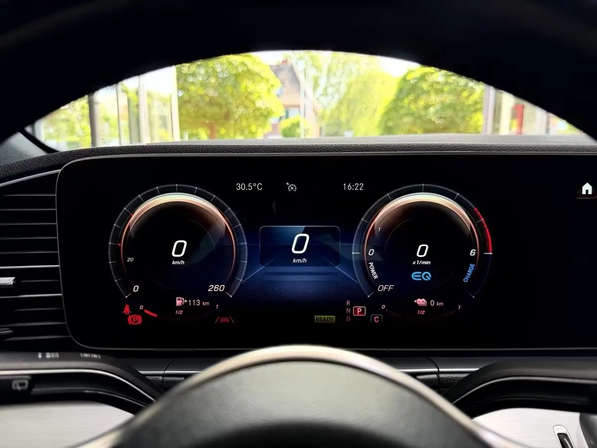Mercedes-Benz GLE 350 de 4Matic – fotka 15