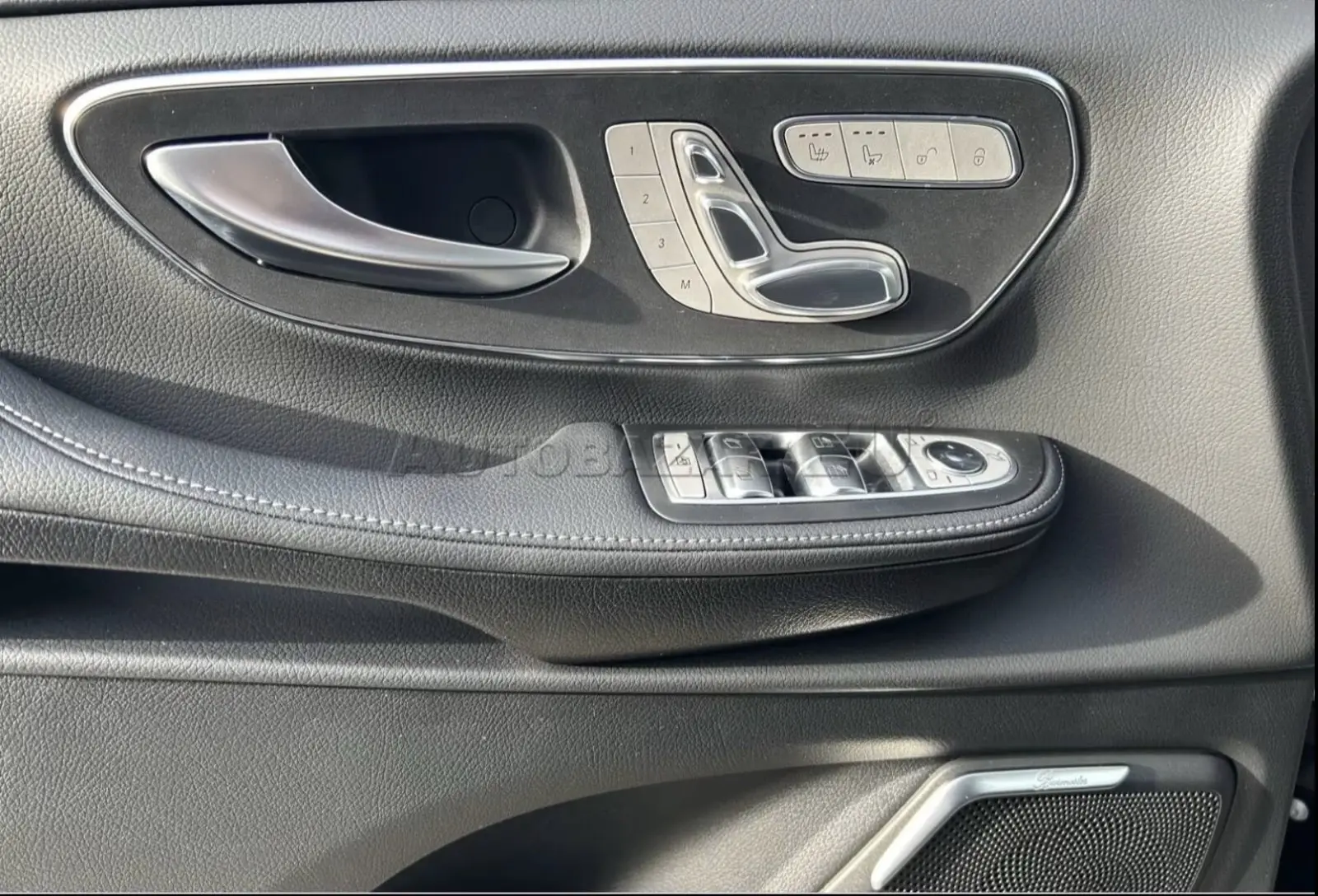 Mercedes-Benz V trieda 300 d 4MATIC AVANTGARDE – fotka 2
