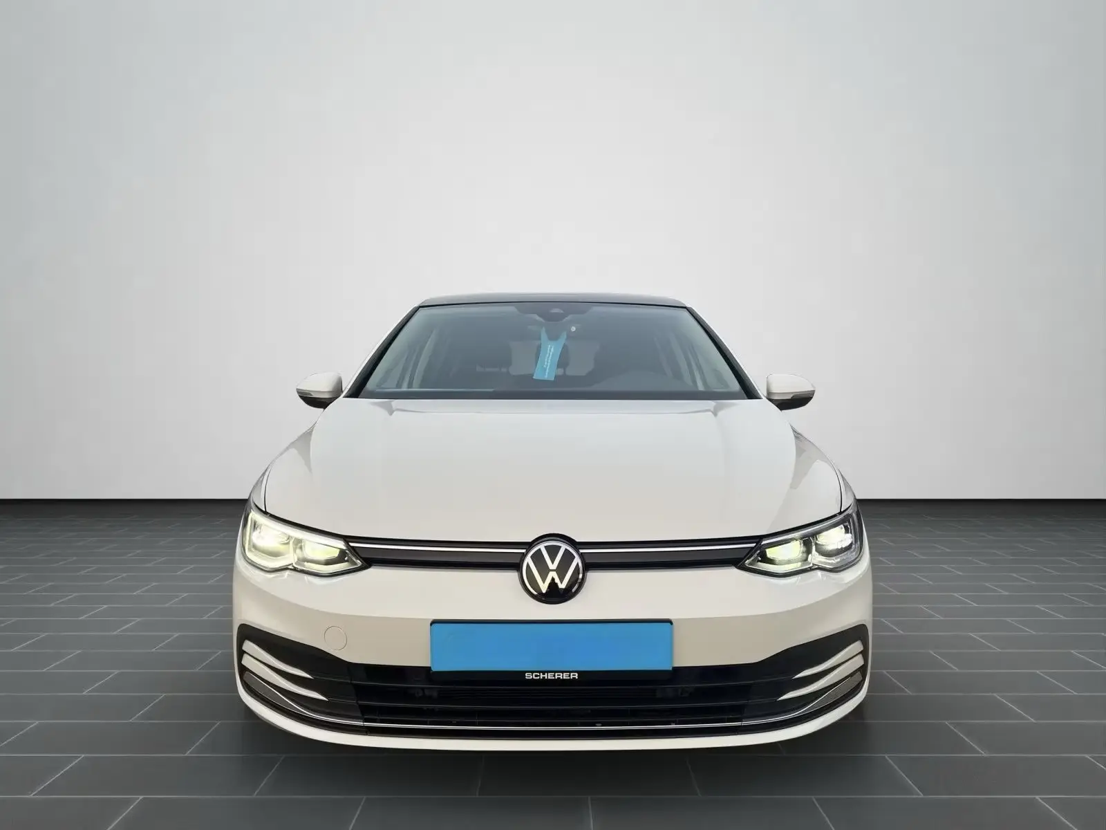 Volkswagen Golf VIII 1,5 TSI DSG – fotka 3