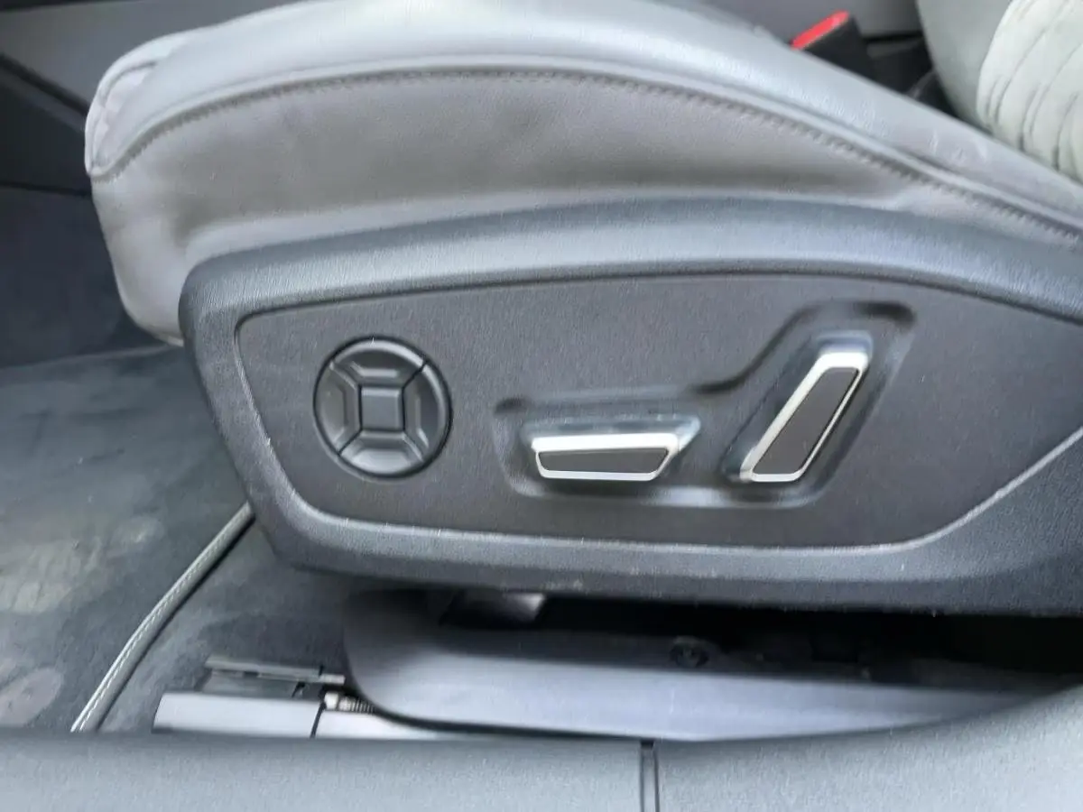 Audi S6 Avant – fotka 10
