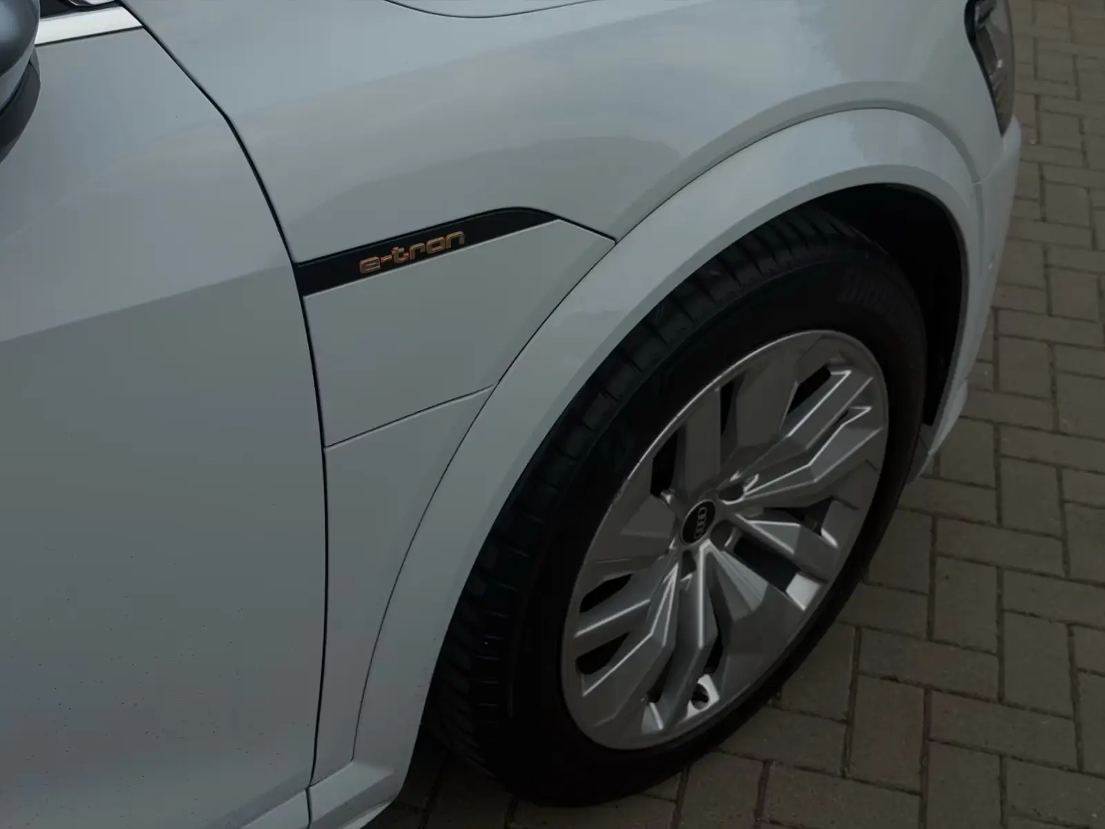 Audi e-tron S quattro – fotka 16