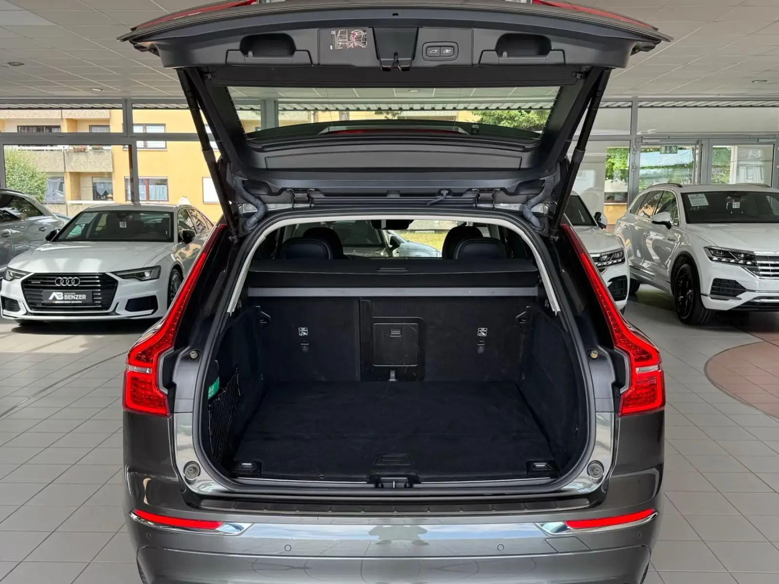 Volvo XC60 Inscription Recharge AWD – fotka 18