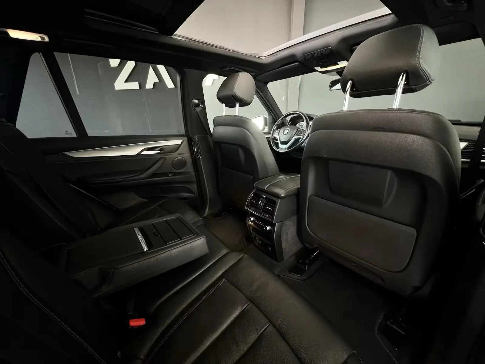 BMW X5 xDrive 30d*7miestna verzia – fotka 14