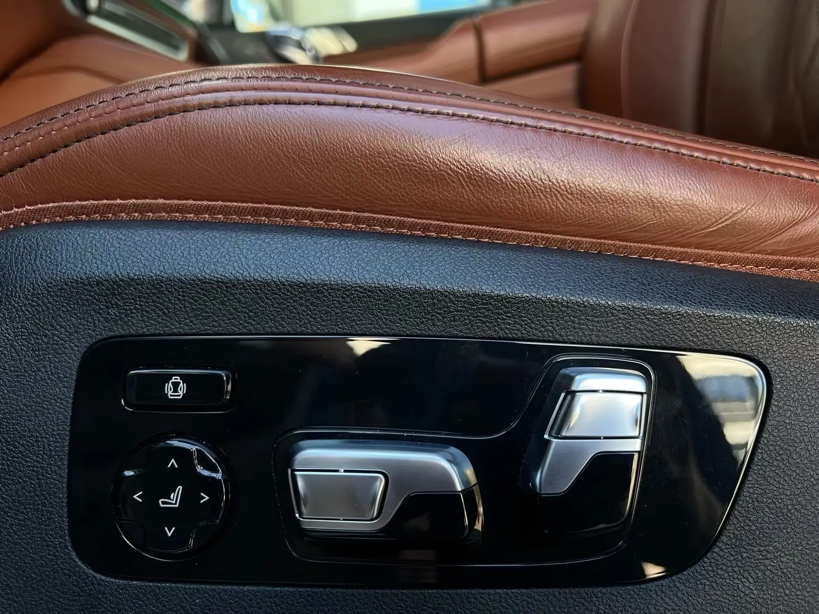 BMW X6 xDrive40d M Sport – fotka 11