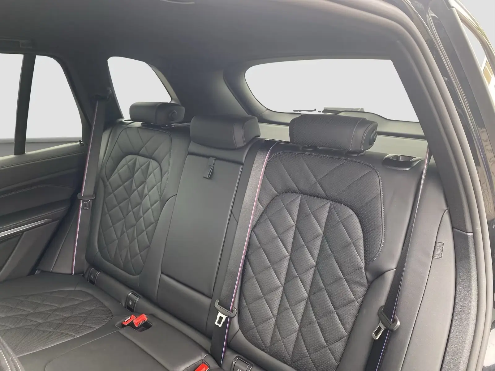 BMW X5 xDrive30d ///M-Sport PRO Aktivlkg. Luft-Fw. 2 – fotka 15