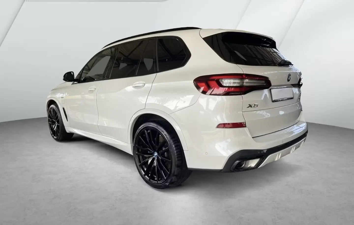 BMW X5 xDrive45e Hybrid M Sport – fotka 4
