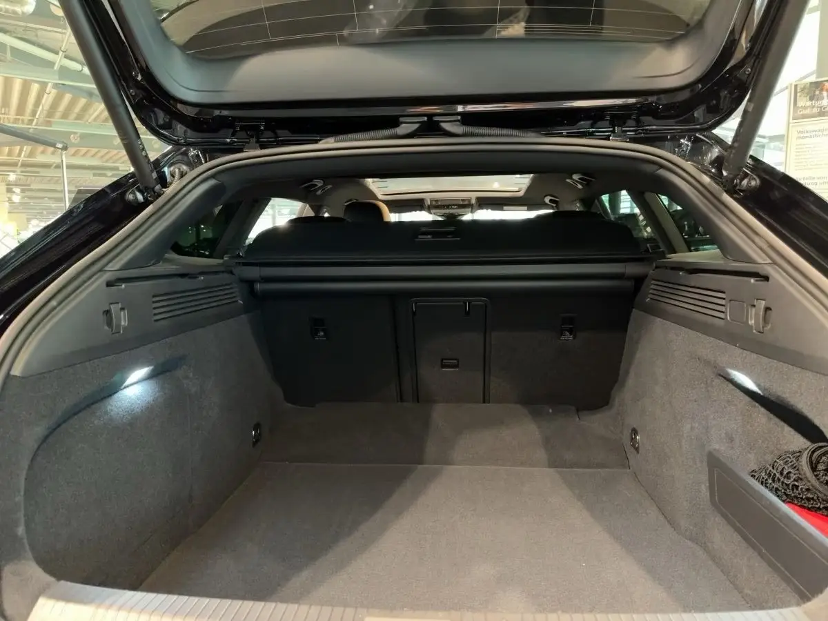 Volkswagen Arteon Shooting Brake 2.0TSI DSG R 4x4 P-DACH – fotka 12
