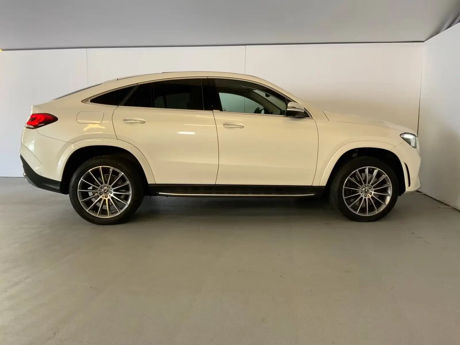 Mercedes-Benz GLE 350 d 4M Coupé AMG Airmatic  – fotka 4