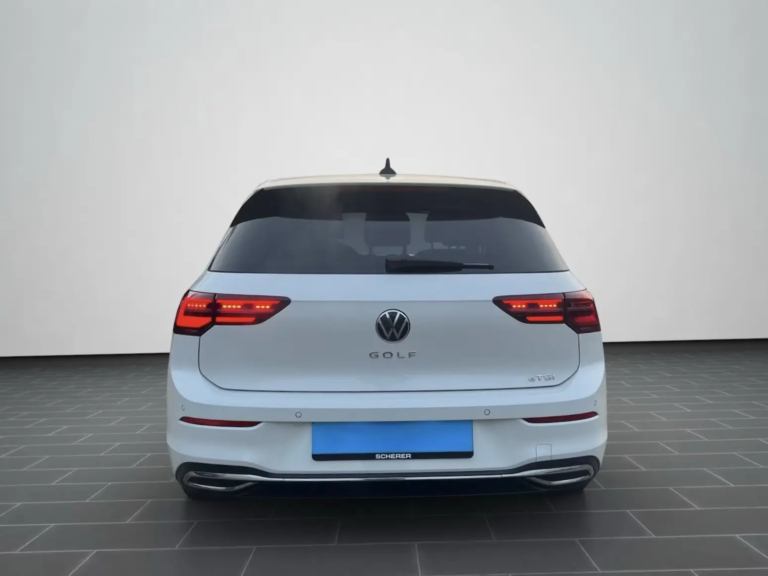 Volkswagen Golf VIII 1,5 TSI DSG – fotka 5