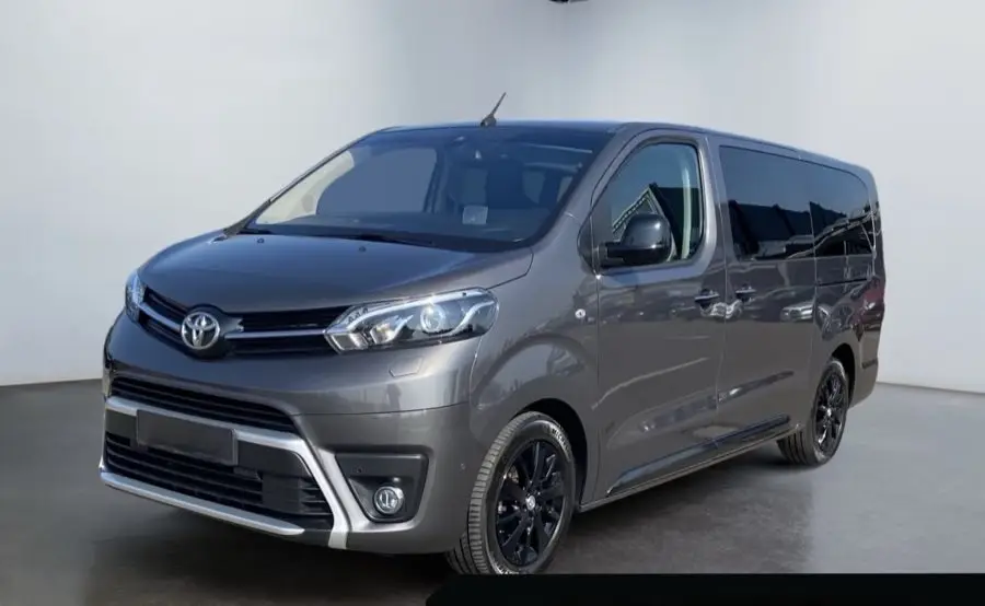 Toyota Proace 2,0l-D L2 Verso Executive *Black Edition*