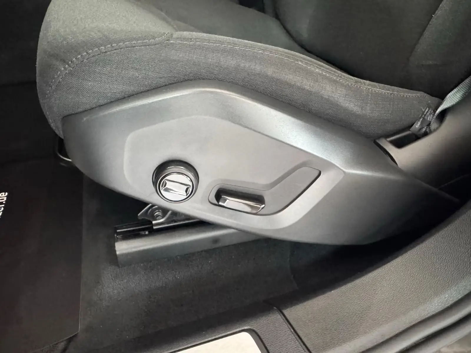 Volvo XC60 Inscription Recharge AWD – fotka 16