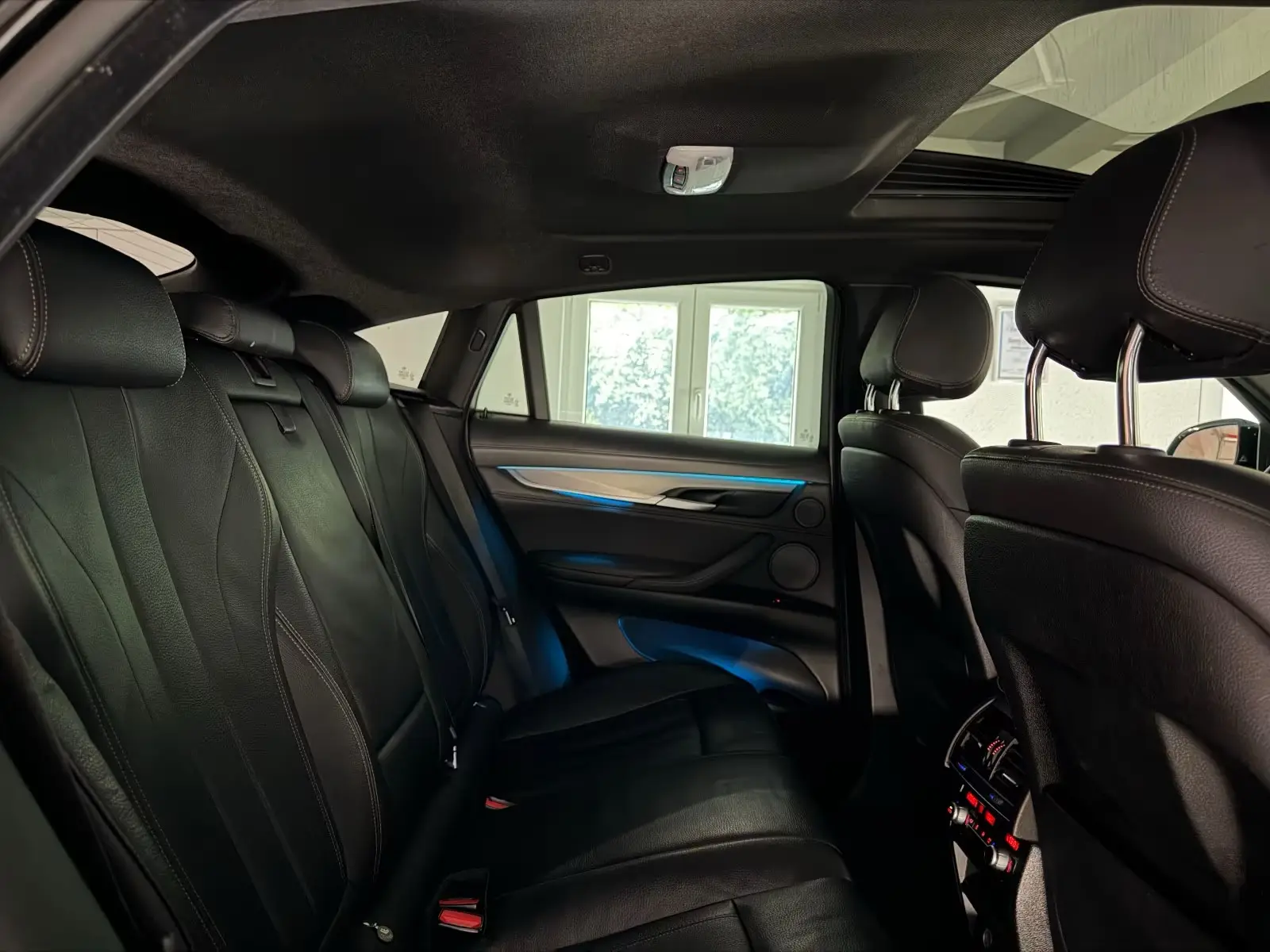 BMW X6 xDrive 30 d M SPORT – fotka 14