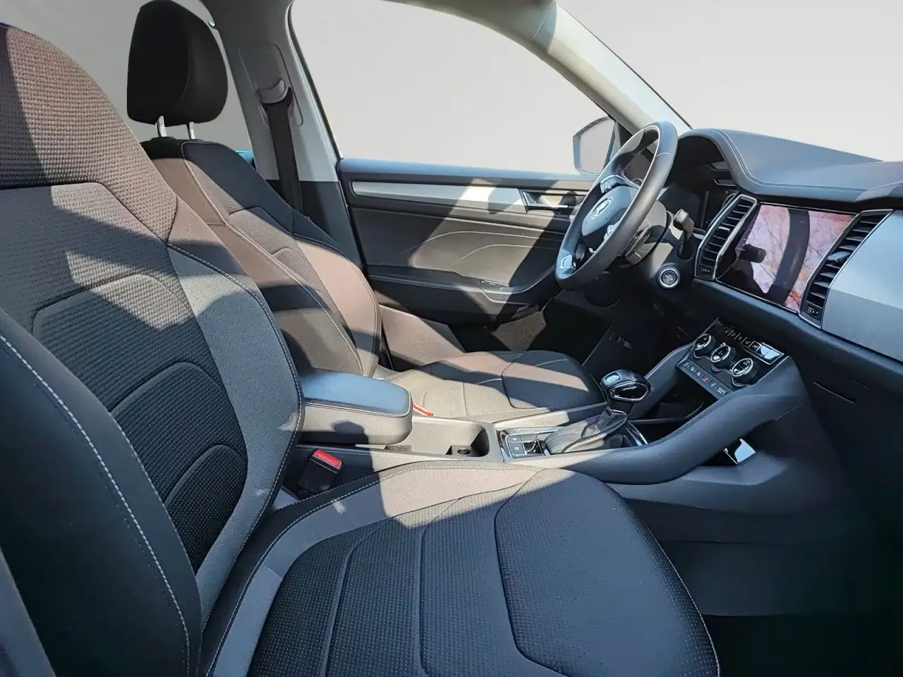Skoda Kodiaq 2.0 TDI Tour 4x4 – fotka 11