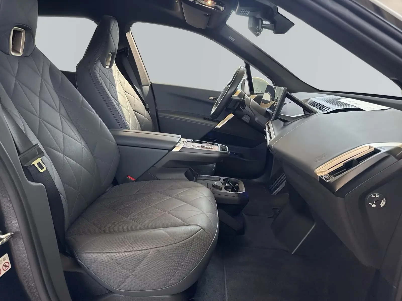 BMW iX xDrive40 Sportpaket – fotka 13