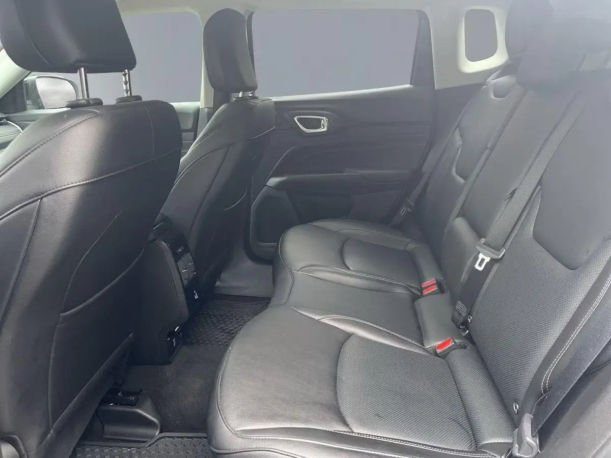 Jeep Compass S PHEV 1,4 – fotka 17