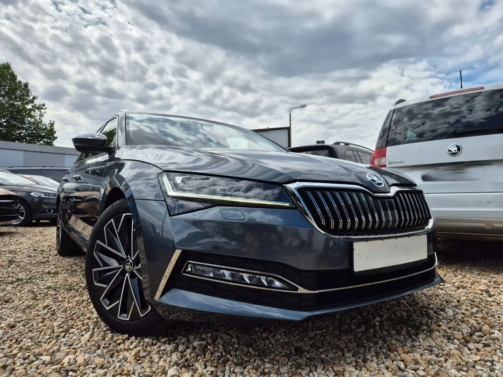 Skoda Superb Combi L&K 2,0 TDI 147KW – fotka 10