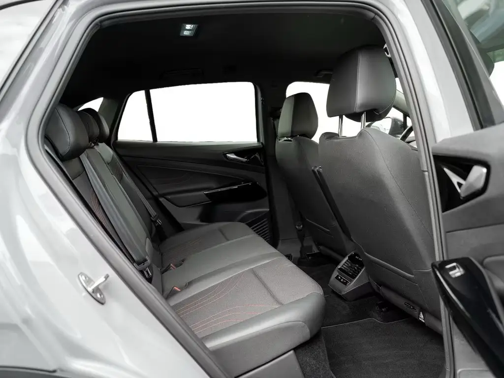 Volkswagen ID.4 GTX mit Infotainment-Paket 4Motion – fotka 4
