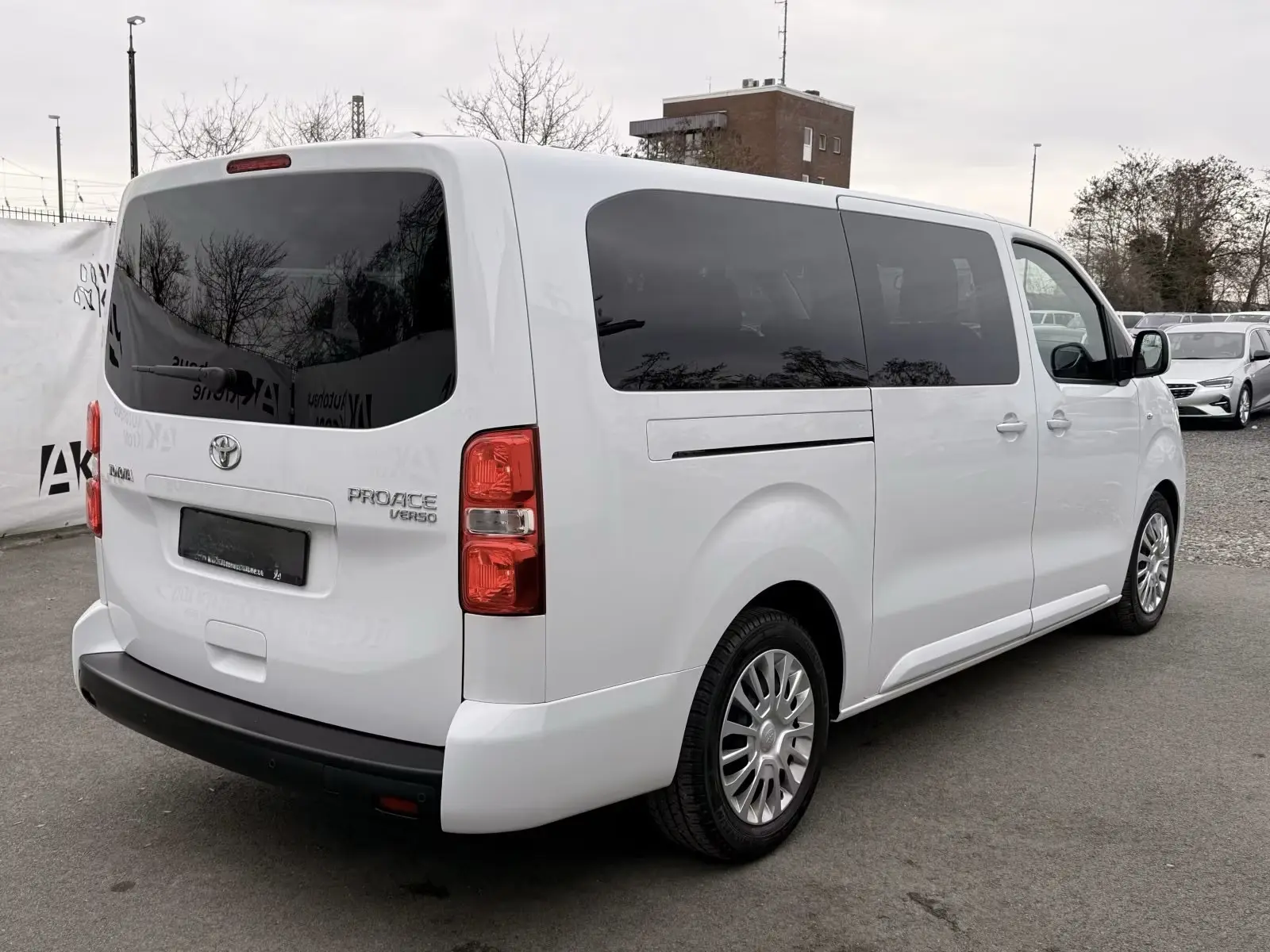 Toyota Proace Verso 2.0 D-4D L2 9Miest LONG – fotka 10