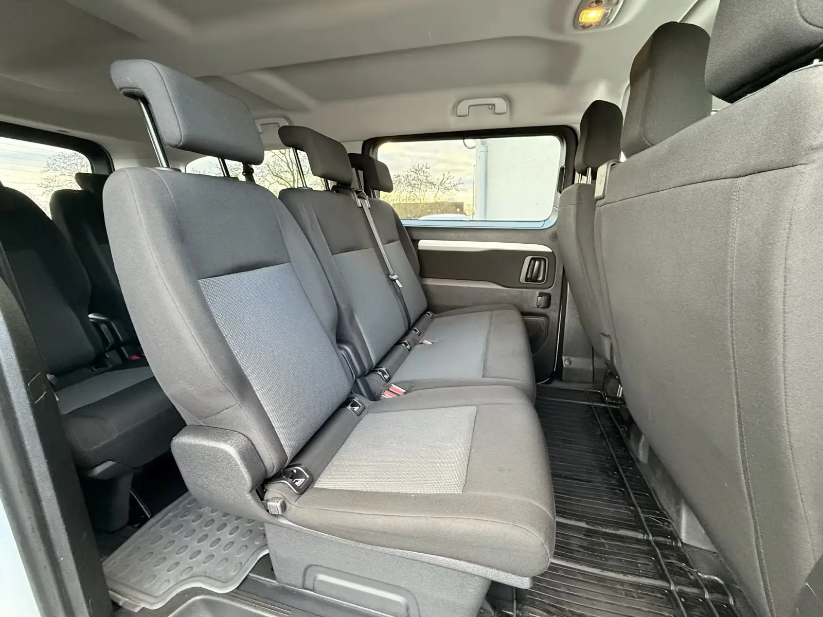 Toyota Proace Verso 2.0 D-4D L2 9Miest LONG – fotka 16