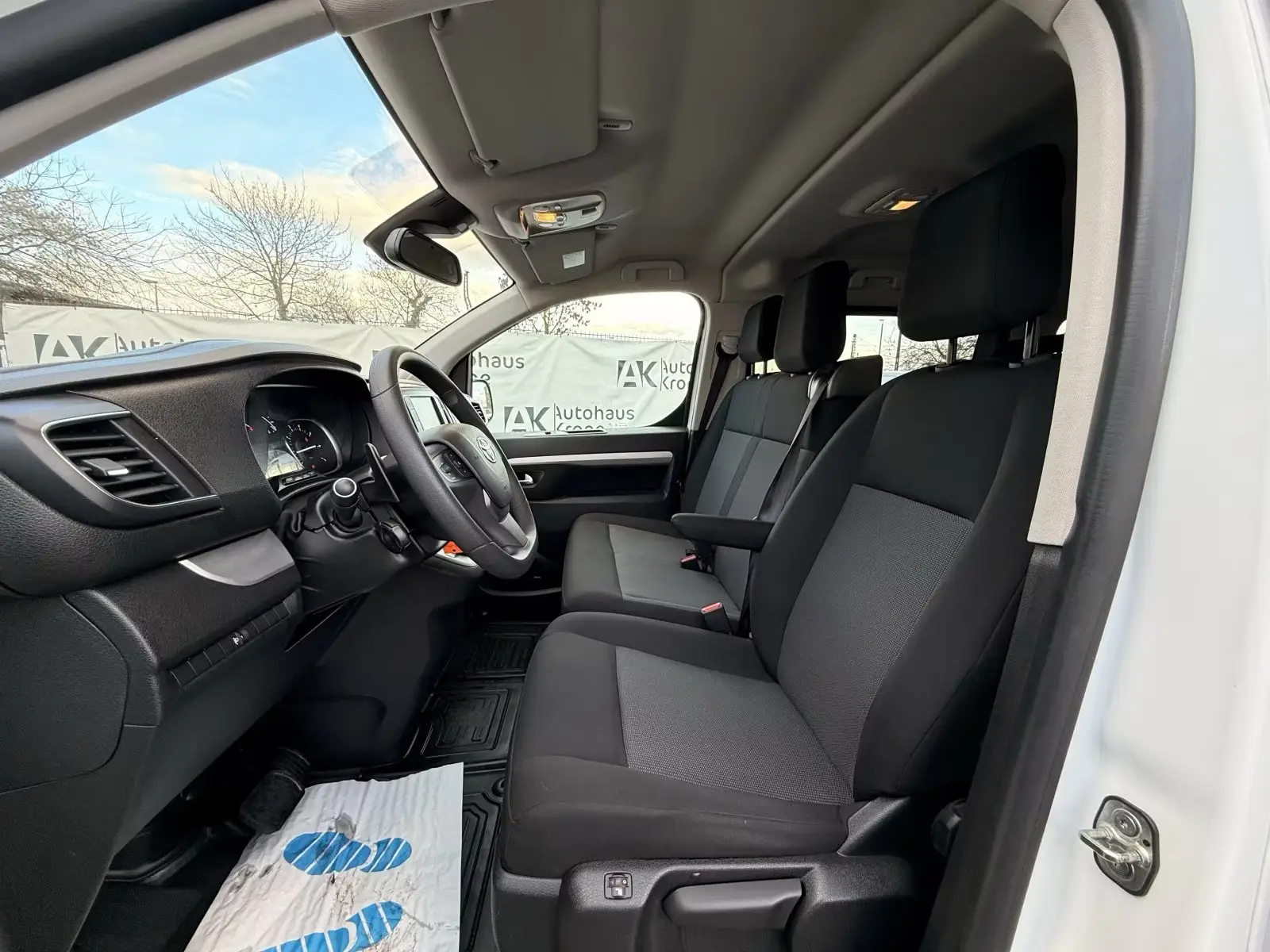 Toyota Proace Verso 2.0 D-4D L2 9Miest LONG – fotka 12