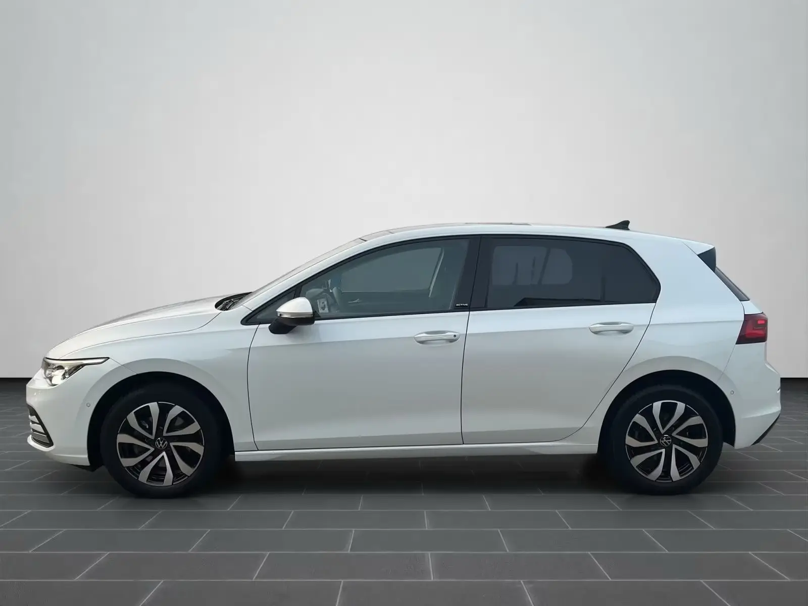 Volkswagen Golf VIII 1,5 TSI DSG – fotka 2