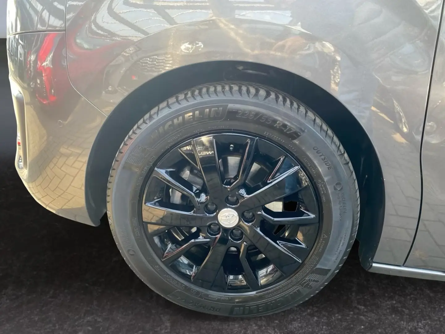 Toyota Proace 2,0l-D L2 Verso Executive *Black Edition* – fotka 20