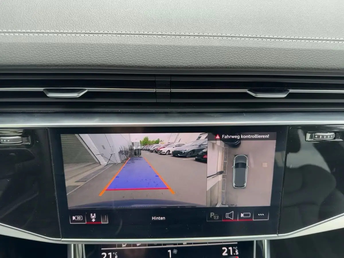 Audi Q7 50 TDI Quattro S-LINE – fotka 10