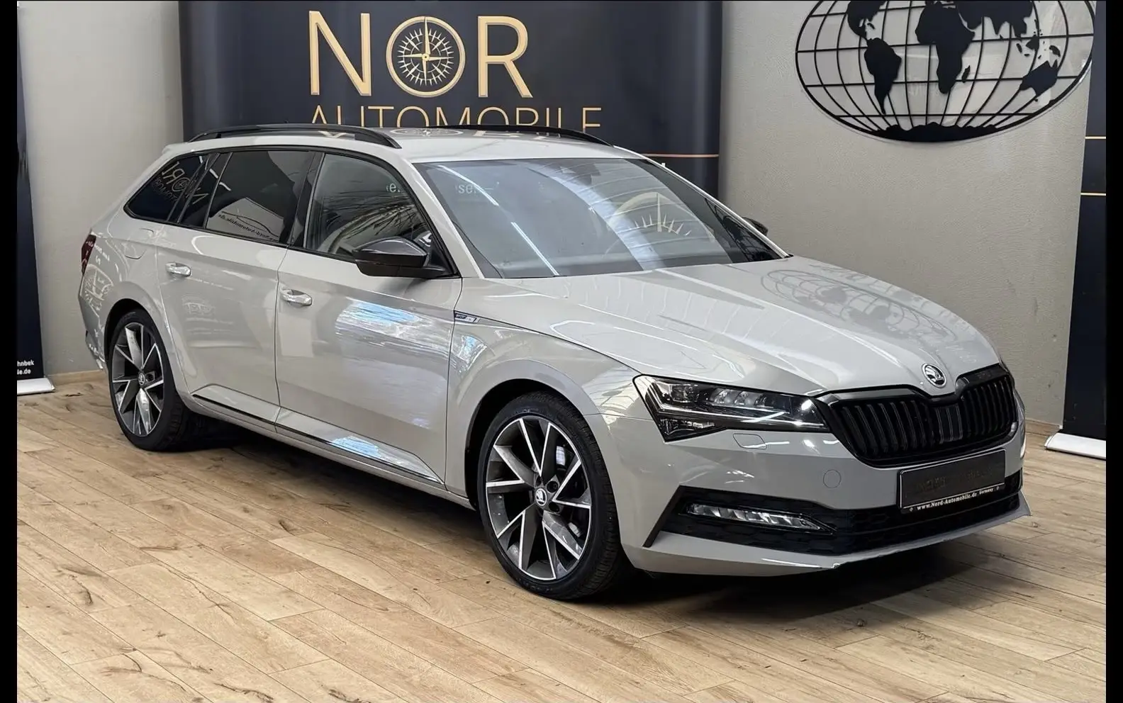 Skoda Superb Combi Sportline 2.0 TDI DSG – fotka 1