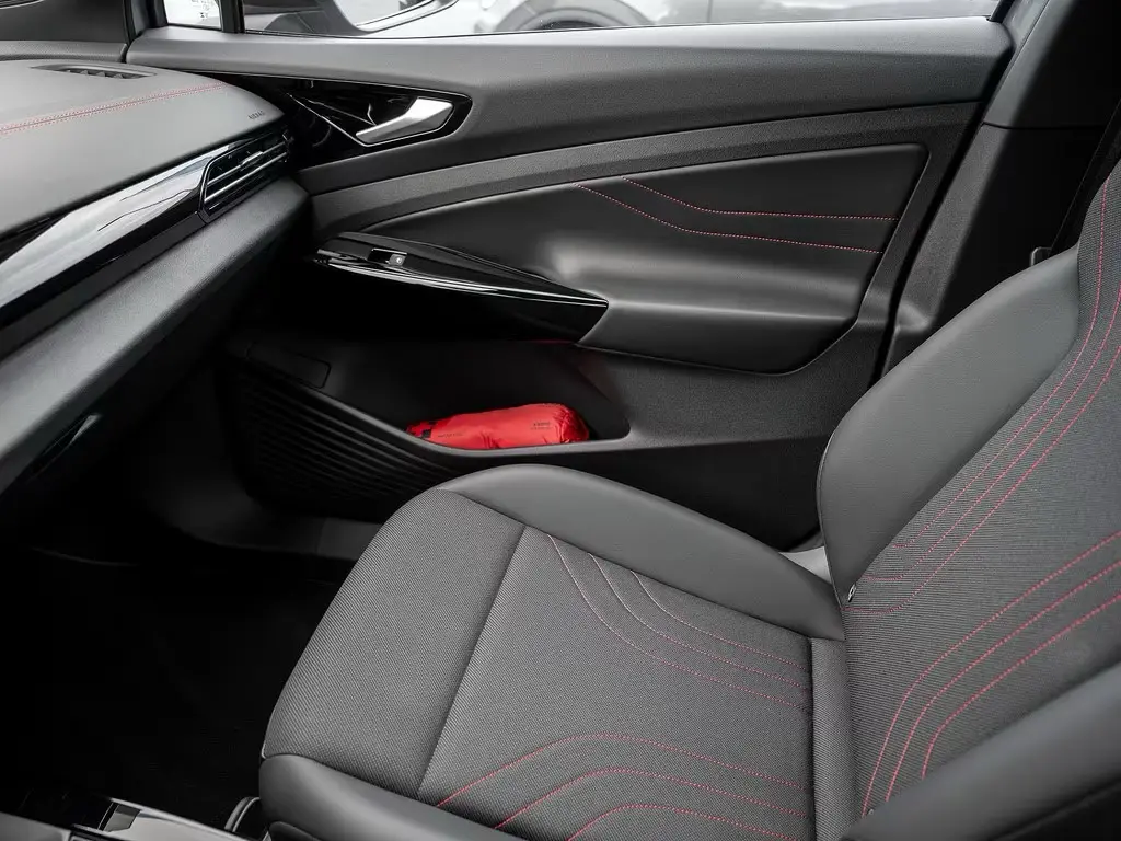 Volkswagen ID.4 GTX mit Infotainment-Paket 4Motion – fotka 6