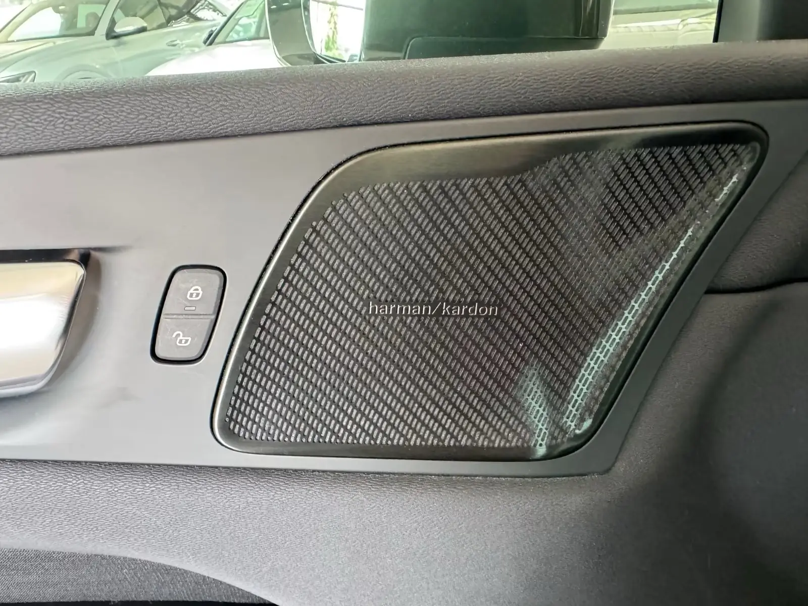 Volvo XC60 Inscription Recharge AWD – fotka 15