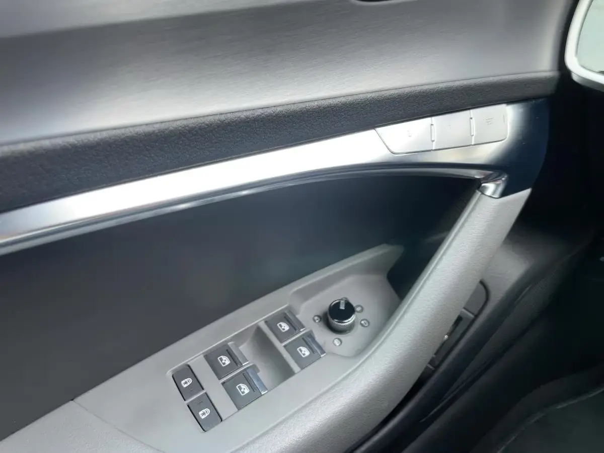 Audi S6 Avant – fotka 14